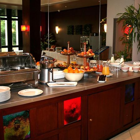 Hotel Le Grand Monarque Melun Zewnętrze zdjęcie