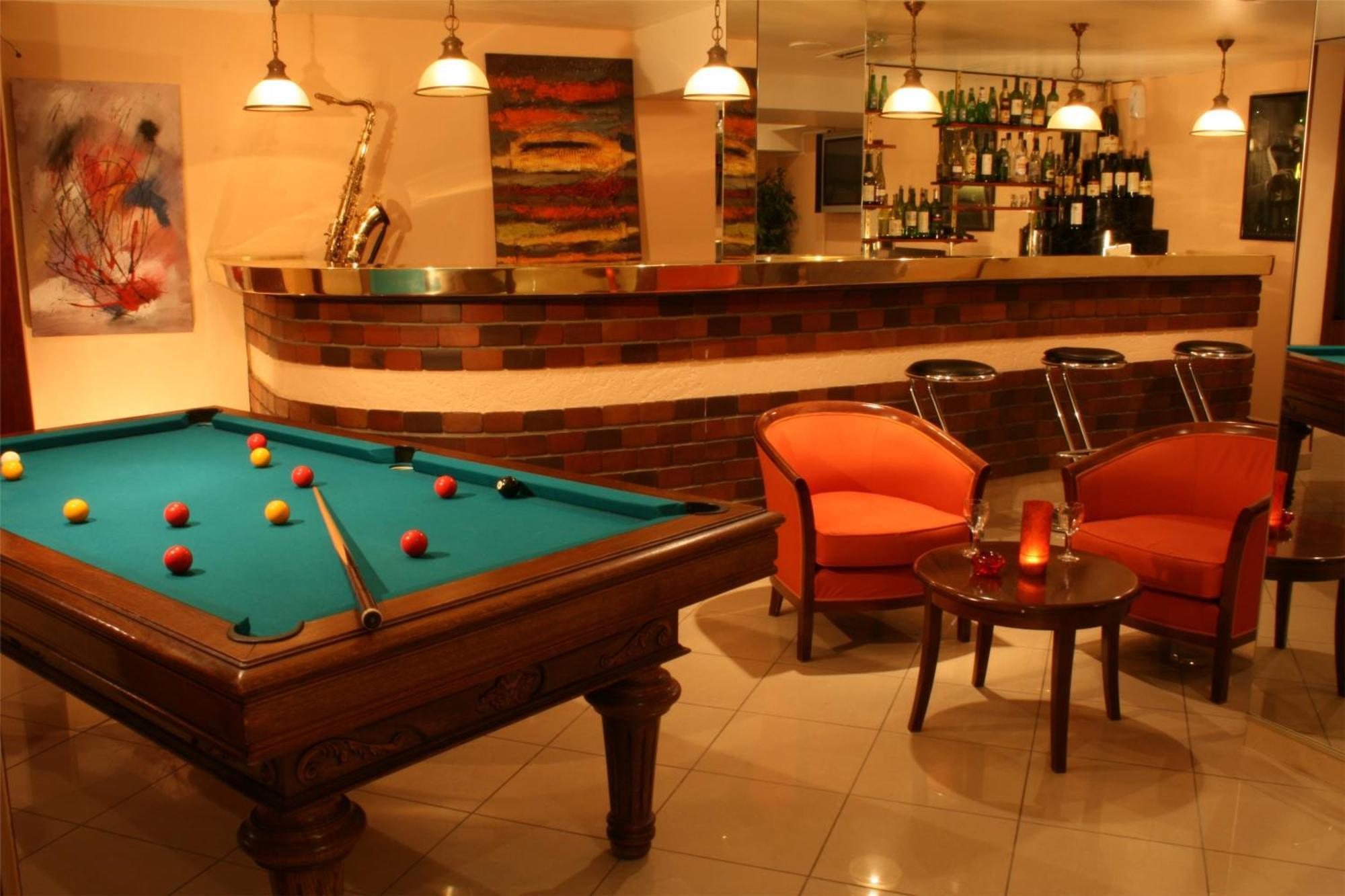 Hotel Le Grand Monarque Melun Zewnętrze zdjęcie